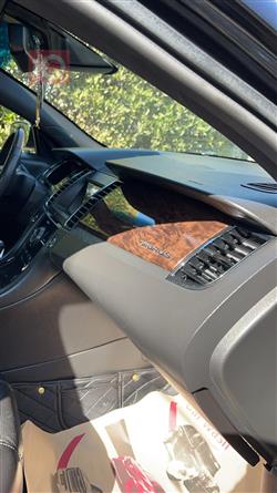 Ford Taurus